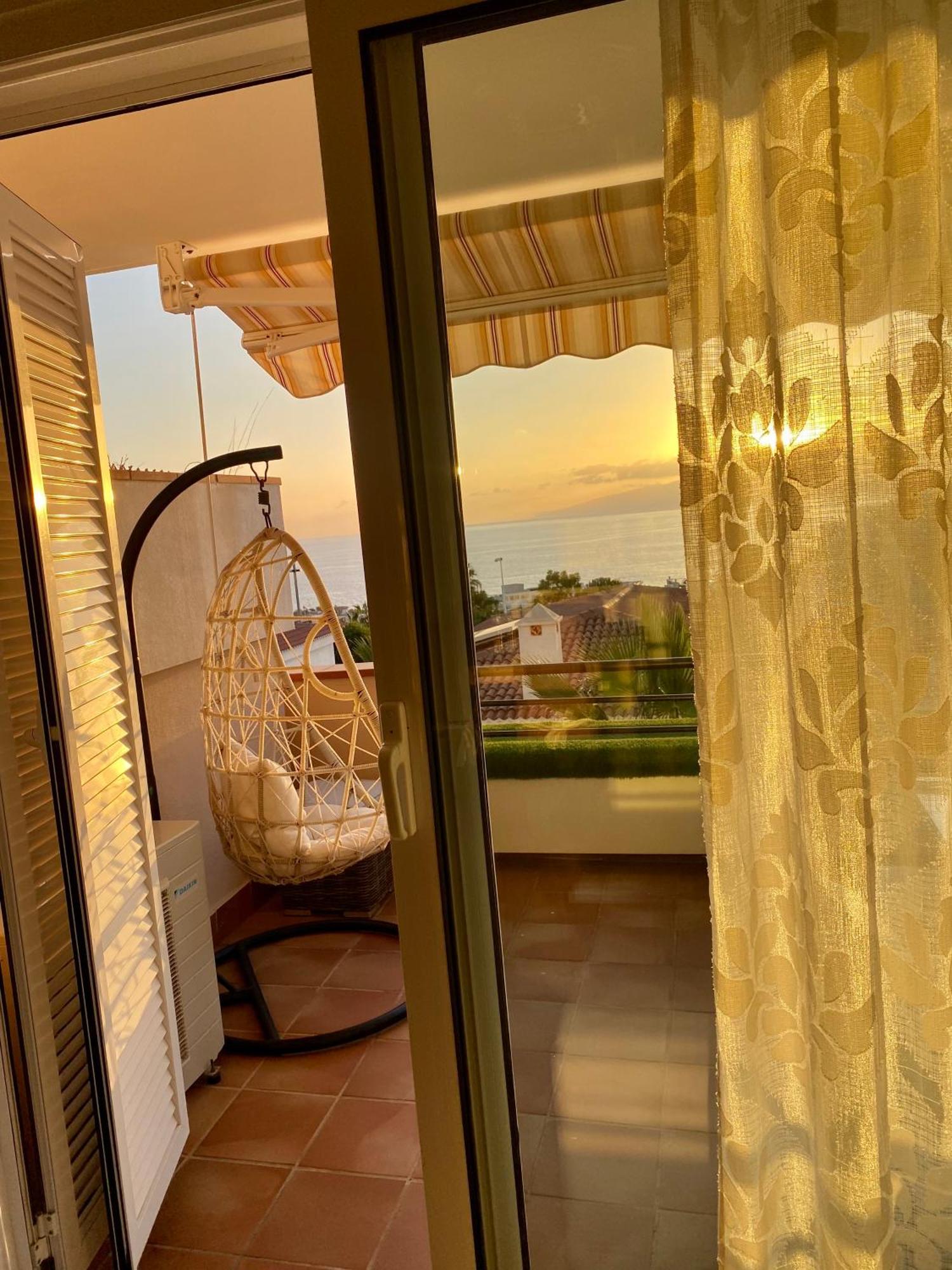 Apartment With Spectacular View In Puerto Santiago 푸에르토 데 산티아고 외부 사진