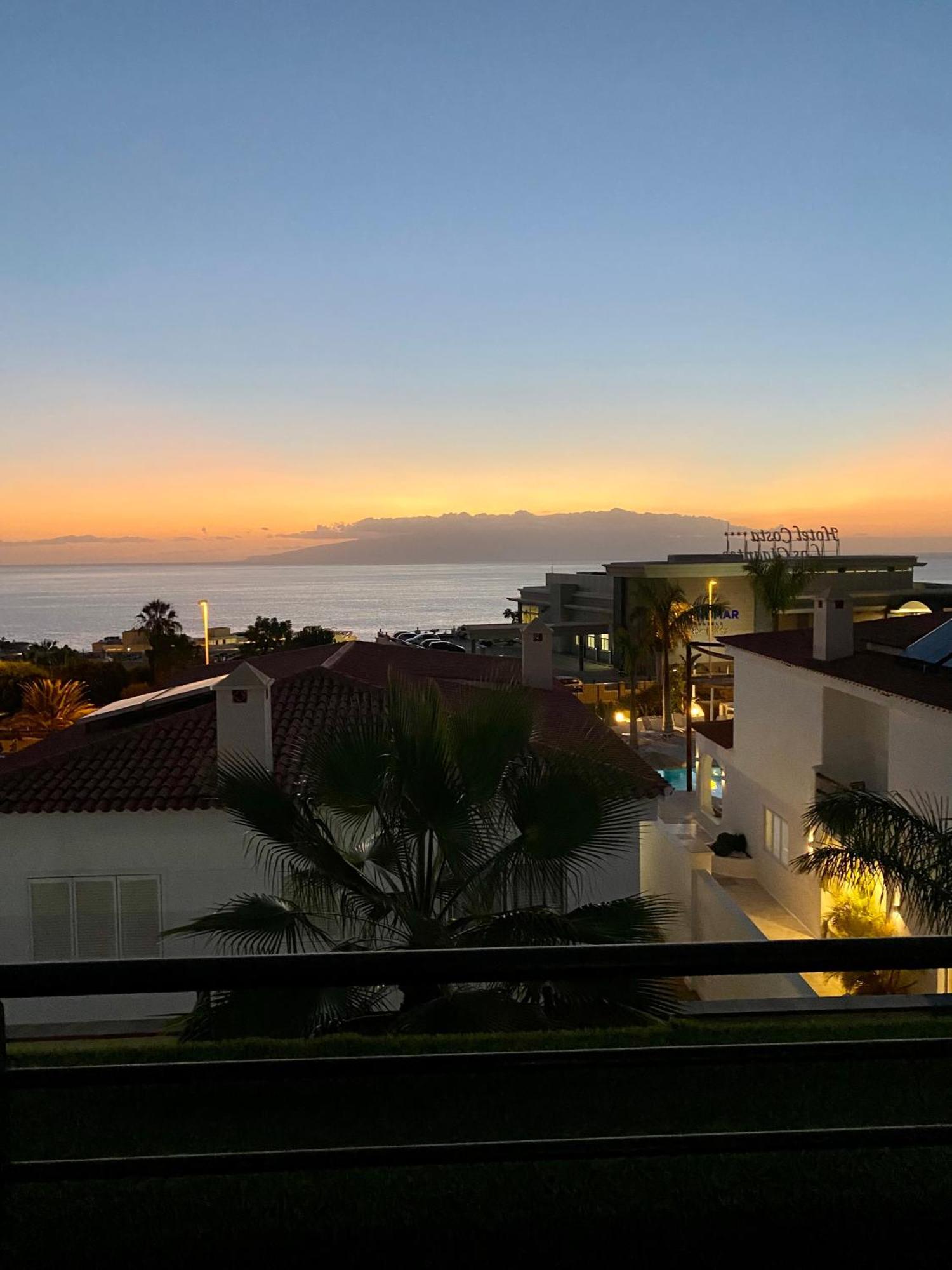 Apartment With Spectacular View In Puerto Santiago 푸에르토 데 산티아고 외부 사진